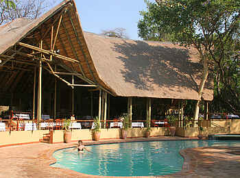 Chobe Safari Lodge: Pool Chobe Safari Lodge: Pool