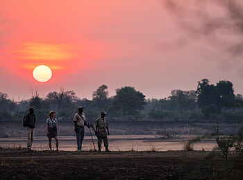 Shawa Luangwa Camp: Dämmerung