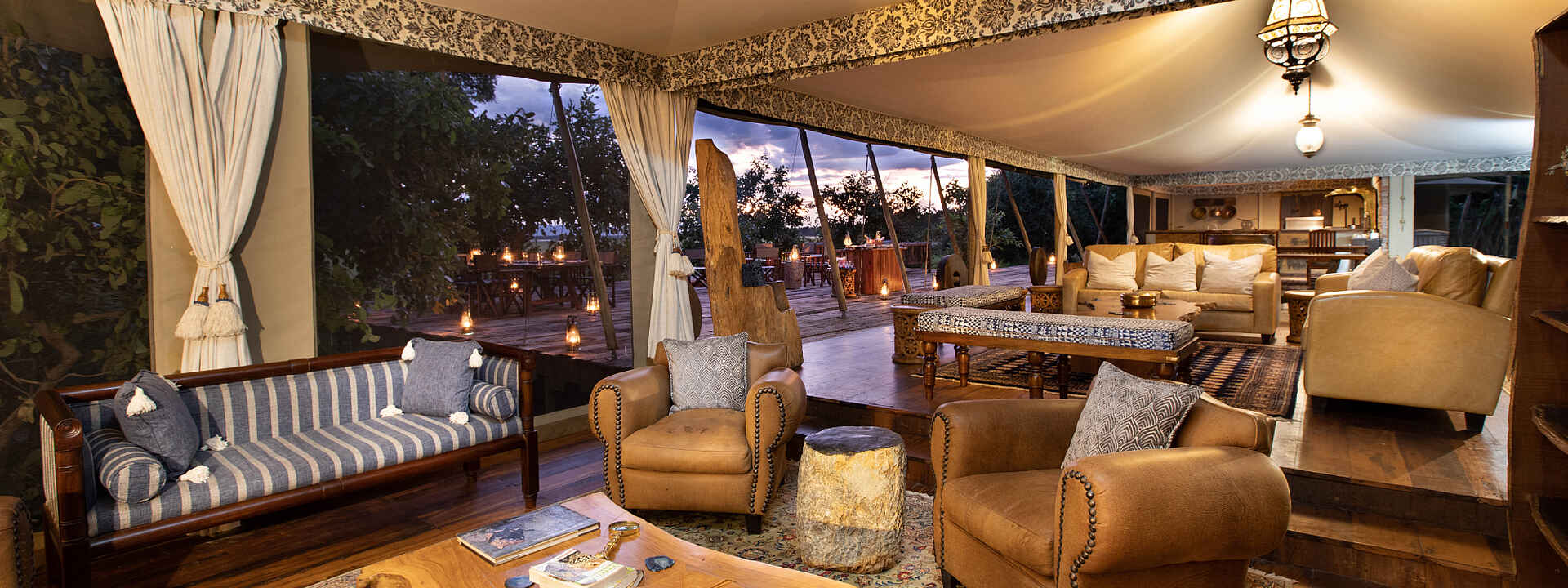 Tembo Plains Camp: die Lounge der Main Area