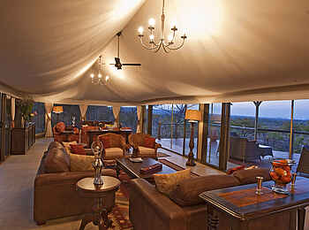 The Elephant Camp: Blick in die Lounge