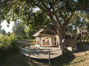 Three Rivers Camp: Runde Terrasse