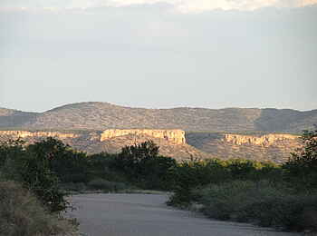 Ugab Terrace Lodge: Trockenes Flussbett