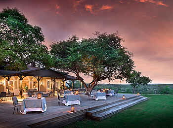 Kirkman's Kamp Lodge: Aussenbereich Dining