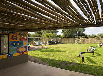 Sabi Sabi Bush Lodge: Großer Garten für die Kinder Sabi Sabi Bush Lodge: Großer Garten für die Kinder