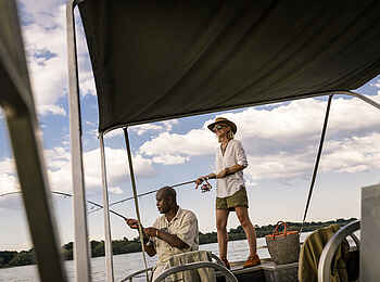 Sanctuary Sussi & Chuma: Fischen auf dem Zambezi River