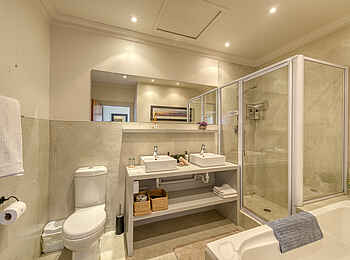 De Tafelberg Guesthouse: Das Bad im Luxury Top Floor Zimmer