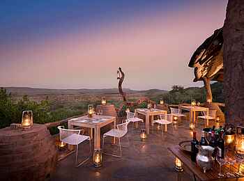 Madikwe Safari Lodge Kopano: Star Deck Dining