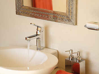 Saruni Samburu: Bad-Einrichtung