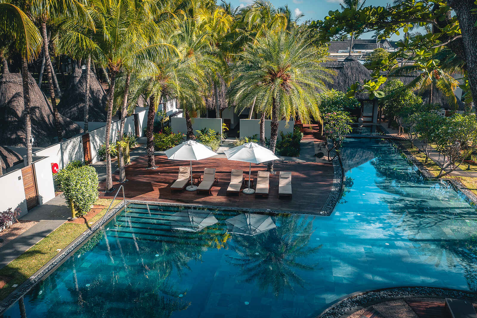 Shandrani Beachcomber Resort and Spa: Am Pool Shandrani Beachcomber Resort and Spa: Am Pool