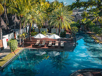 Shandrani Beachcomber Resort and Spa: Am Pool Shandrani Beachcomber Resort and Spa: Am Pool