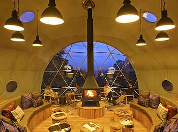 The Highlands Camp: Drinks vor dem Abendessen