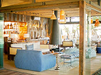 Thorntree River Lodge: Lounge und Bar Thorntree River Lodge: Lounge und Bar