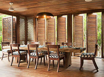 Vamizi Island: Großer Essbereich in der Kipila Villa