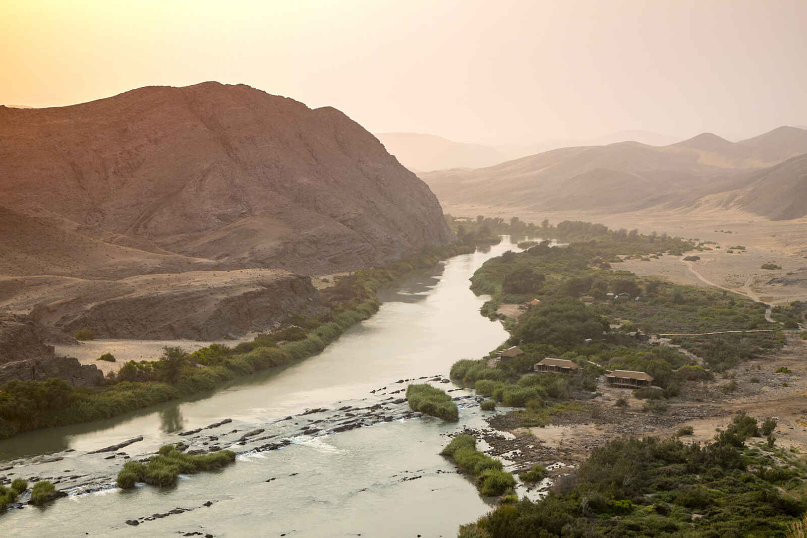 Serra Cafema: Luftbild der Lodge Serra Cafema: Luftbild der Lodge