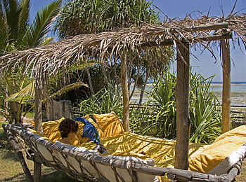 Alfajiri Villas: Beach Sala