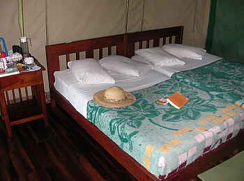 Edo's Camp: Schlafzimmer mit Doppelbett Edo's Camp: Schlafzimmer mit Doppelbett