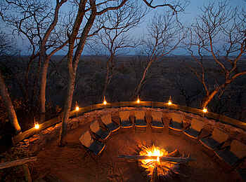 Ghoha Hills Savuti Lodge: Feuerstelle am Camp