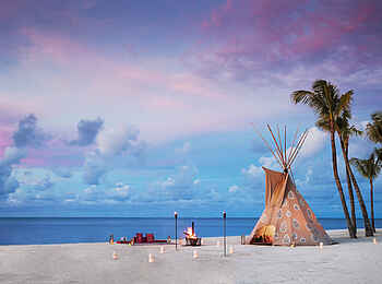 One and Only Le Saint Gerant: Ein Picknick am Strand