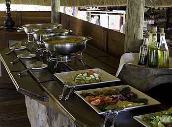 Savuti Camp: Brunch