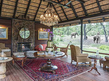 Camp Ndlovu: Stilvolle Lounge Camp Ndlovu: Stilvolle Lounge