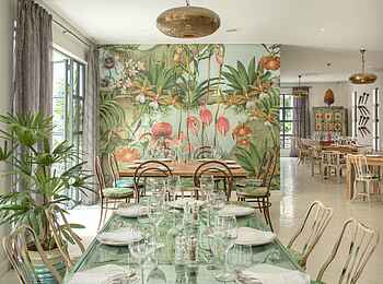 Latitude 0: Gedeckter Tisch Latitude 0: Gedeckter Tisch