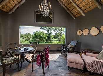 Sabi Sabi Selati Camp: Lounge der Ivory Suite Sabi Sabi Selati Camp: Lounge der Ivory Suite