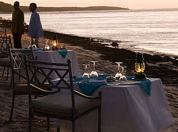 Anantara Bazaruto Island Resort and Spa: Beach Dinner