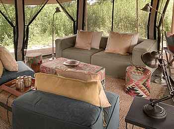 Legendary Songa Migrational Camp: Lounge