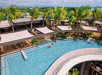 LUX Grand Baie: Der Bisou Pool LUX Grand Baie: Der Bisou Pool