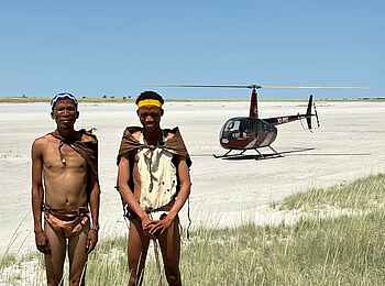 Moela Safari Lodge: Helikopterflug über die Salzpfannen