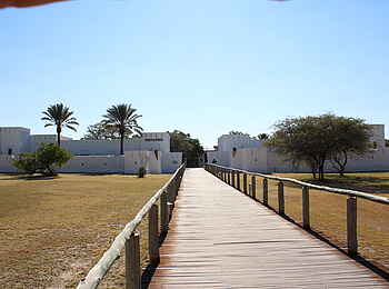 Namutoni Camp: Zum Haupttor