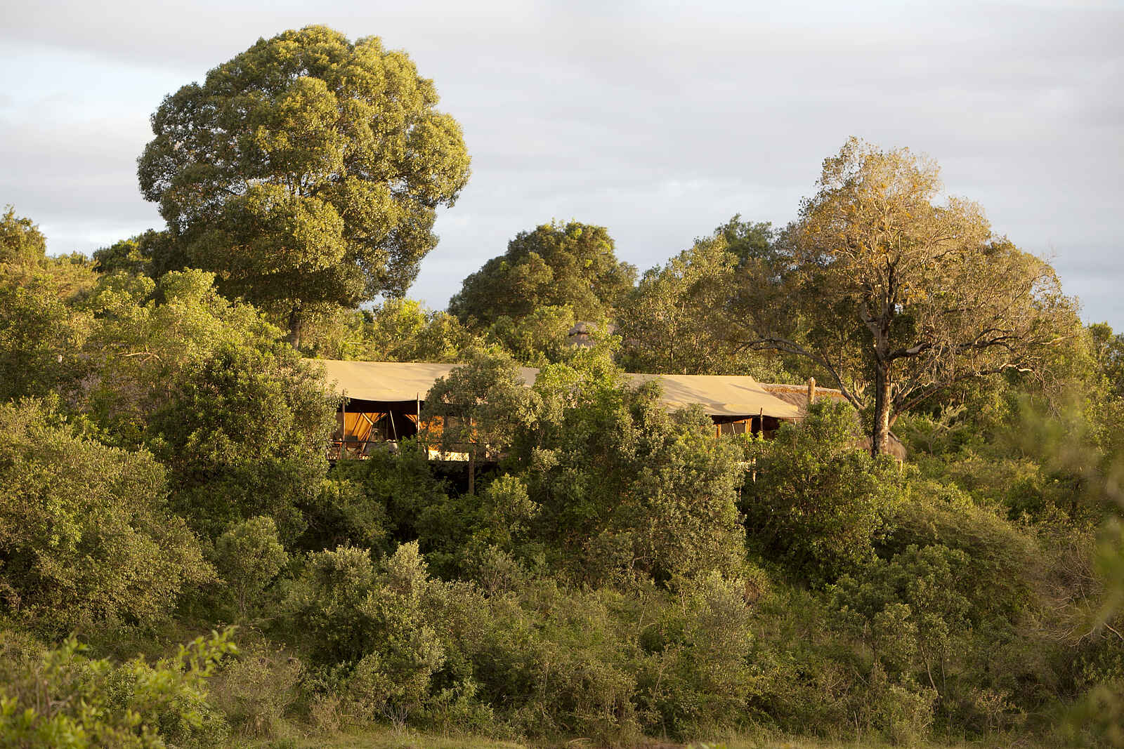 Serian Camp: Blick auf das Camp Serian Camp: Blick auf das Camp
