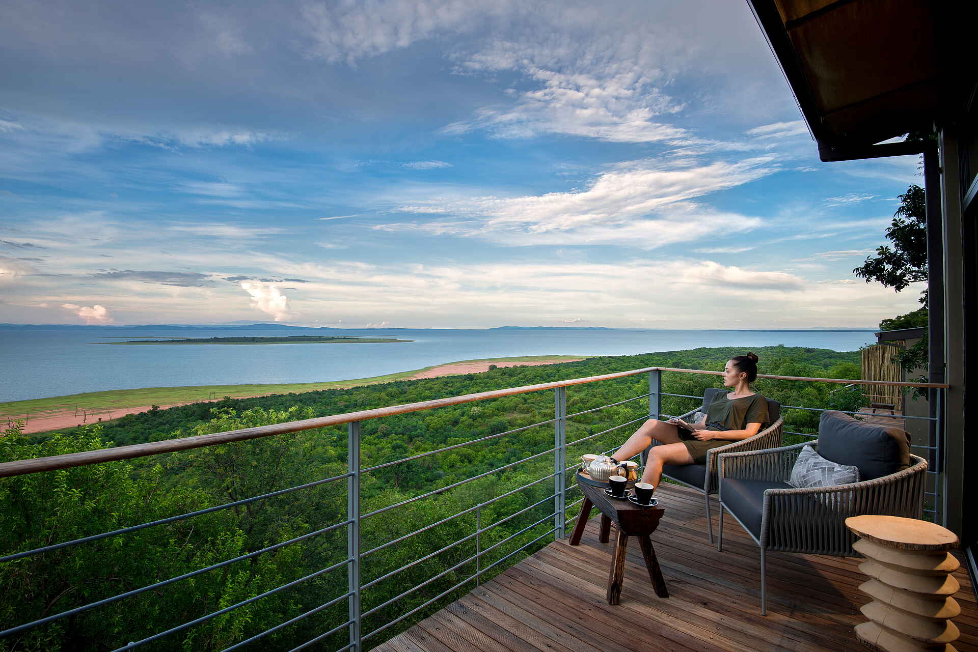 Bumi Hills Safari Lodge: Lake View Suite - Private Veranda