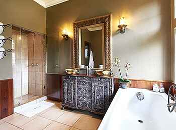 Giraffe Manor: Jock Superior Room Badezimmer Giraffe Manor: Jock Superior Room Badezimmer