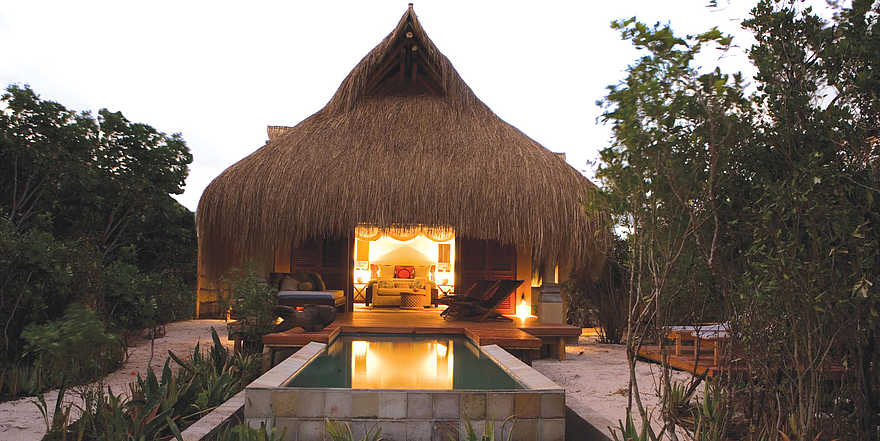 Azura Benguerra Island: Villa Amizade in der Dämmerung Azura Benguerra Island: Villa Amizade in der Dämmerung