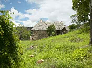 Beho Beho Camp: Banda Außenansicht