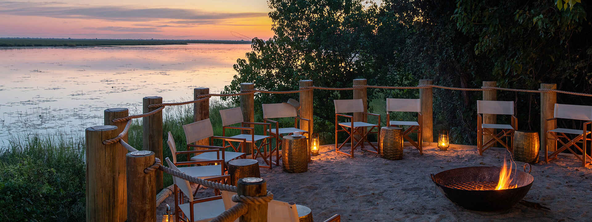 Duma Tau Camp: die Boma am Abend