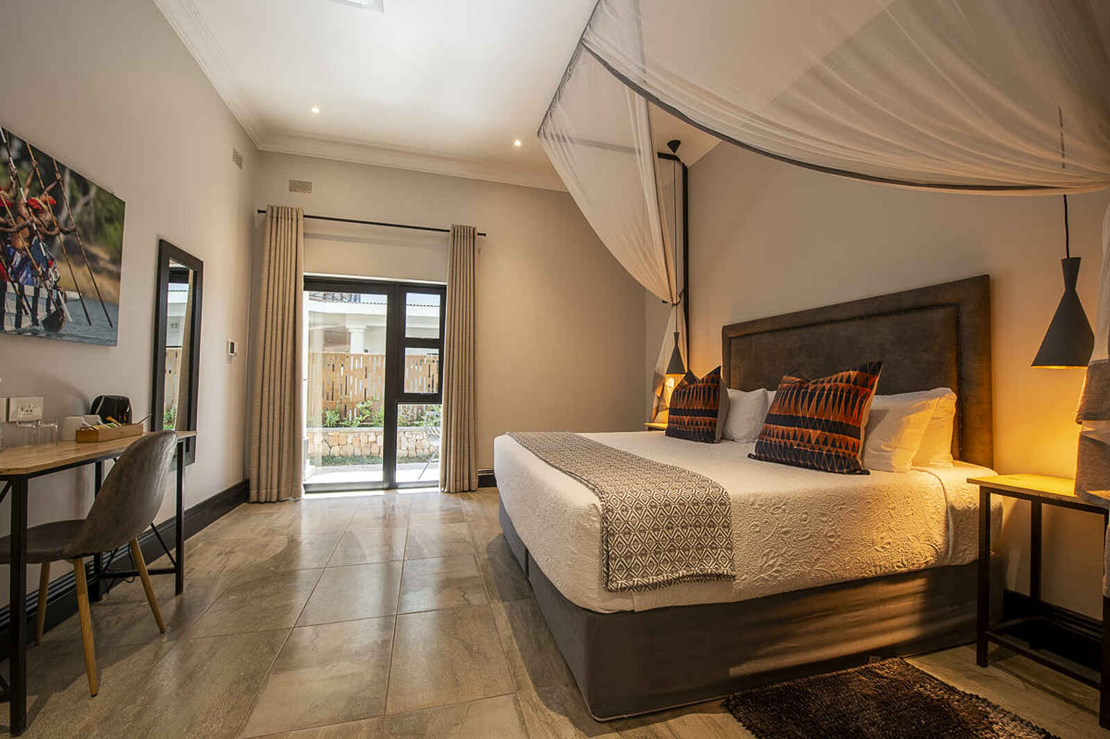 Nkosi Guest Lodge: Superior Room Bett Nkosi Guest Lodge: Superior Room Bett