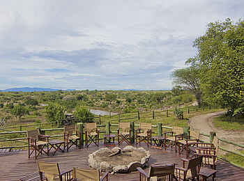 Tarangire River Camp: Offene Feuerstelle Tarangire River Camp: Offene Feuerstelle