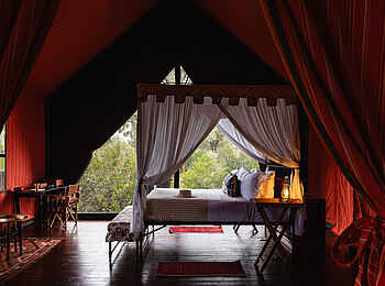 Mbamba: Das Doppelzimmer im Familienzelt Mbamba: Das Doppelzimmer im Familienzelt