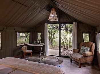 MmaTsebe Tented Camp: Zelt Blick hinaus