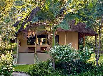 Shametu River Lodge: Gästebungalow