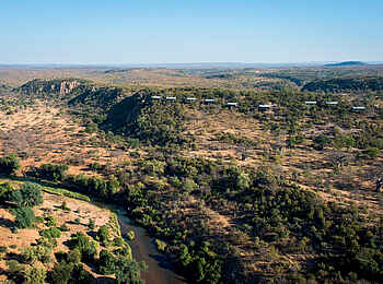 The Outpost: Luftaufnahme