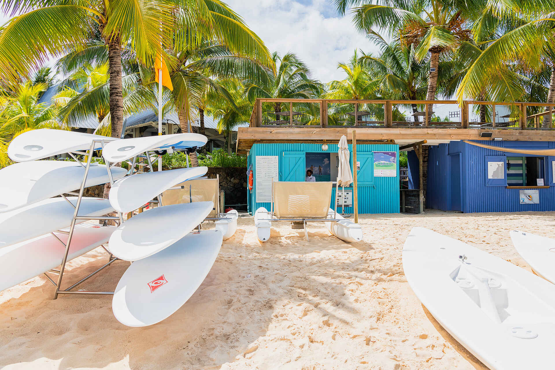 Victoria Beachcomber Resort and Spa: Surfclub Victoria Beachcomber Resort and Spa: Surfclub