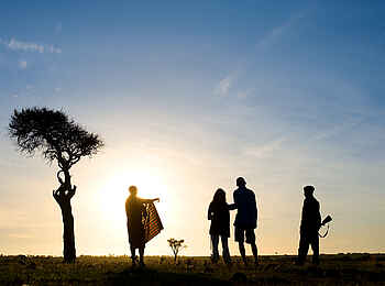 Kicheche Mara Camp: Walking Safari in den Morgenstunden Kicheche Mara Camp: Walking Safari in den Morgenstunden