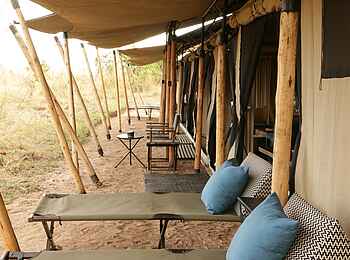 Legendary Songa Migrational Camp: Veranda