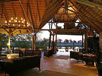 Lianshulu Lodge: Zentralbereich der Lodge Lianshulu Lodge: Zentralbereich der Lodge