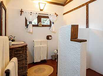 Pole Pole Bungalows: Badezimmer Bungalow