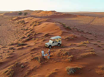 Wolwedans Plains Camp: Auf Game Drive Wolwedans Plains Camp: Auf Game Drive