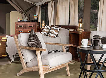 Entim Masai Mara: Kaffee in der Lounge
